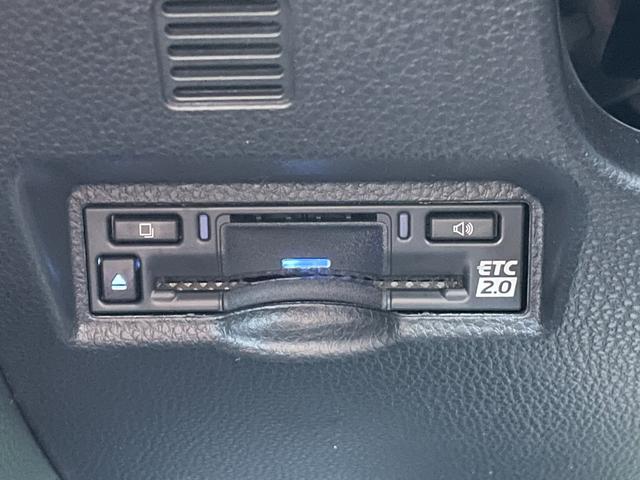 ヴォクシー ハイブリッドＳ－Ｚ　純正１０型ディスプレィオーディオ　プロジェクター式ＬＥＤヘッドライト　ハーフレザーシート　前後ドライブレコーダー　コーナーセンサー　レーダークルーズコントロール　オートマチックハイビーム（11枚目）