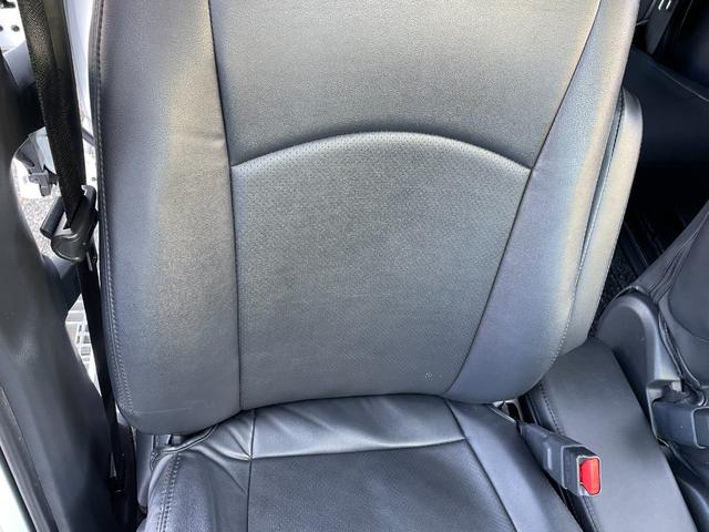 ヴォクシー ハイブリッドＳ－Ｚ　純正１０型ディスプレィオーディオ　プロジェクター式ＬＥＤヘッドライト　ハーフレザーシート　前後ドライブレコーダー　コーナーセンサー　レーダークルーズコントロール　オートマチックハイビーム（45枚目）