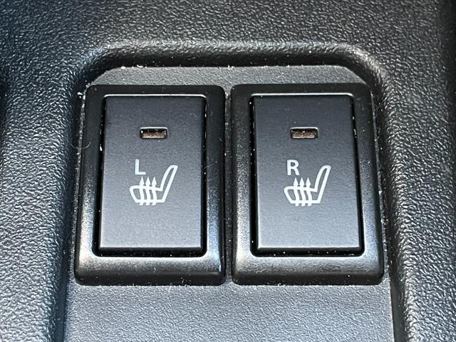 ◆【シートヒーター】寒い日はもちろん、夏の冷房中にも効果を発揮します。長時間座っていると負担のかかりやすい背中や腰、寒い日に冷えやすい脚部に快適なぬくもりを伝えます。