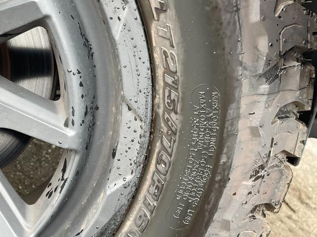 ジムニーシエラ ＪＣ　アルパイン９インチナビ　バックカメラ　ＵＳＢ　Ｂｌｕｅｔｏｏｔｈ　ＣＤ　ＤＶＤ　クルーズコントロールシステム　フロアマット　ＥＴＣ　ＡＢＳ　横滑り防止装置　コーナーセンサー　レーンアシスト（63枚目）