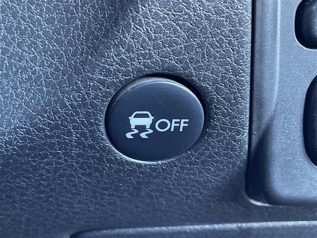 エクシーガ ２．５ｉアイサイト　アルカンターラセレクション　ストラーダナビ　追従クルコン　ドラレコ　ＳＩ－ＤＲＩＶＥ　横滑り制御機能　ＰＣＳ　ビルトインＥＴＣ　電格ミラー　ヘッドライトレベライザー　パドルシフト　純正フロアマット　ドアバイザー　社外ＡＷ（3枚目）