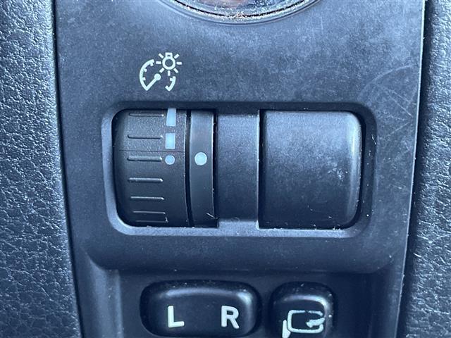 エクシーガ ２．５ｉアイサイト　アルカンターラセレクション　ストラーダナビ　追従クルコン　ドラレコ　ＳＩ－ＤＲＩＶＥ　横滑り制御機能　ＰＣＳ　ビルトインＥＴＣ　電格ミラー　ヘッドライトレベライザー　パドルシフト　純正フロアマット　ドアバイザー　社外ＡＷ（7枚目）