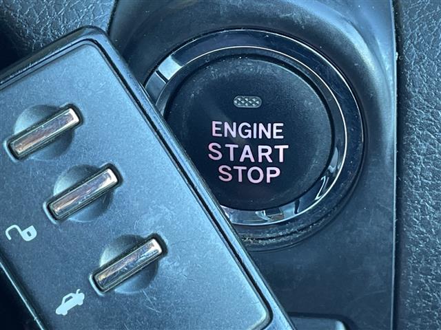 エクシーガ ２．５ｉアイサイト　アルカンターラセレクション　ストラーダナビ　追従クルコン　ドラレコ　ＳＩ－ＤＲＩＶＥ　横滑り制御機能　ＰＣＳ　ビルトインＥＴＣ　電格ミラー　ヘッドライトレベライザー　パドルシフト　純正フロアマット　ドアバイザー　社外ＡＷ（19枚目）