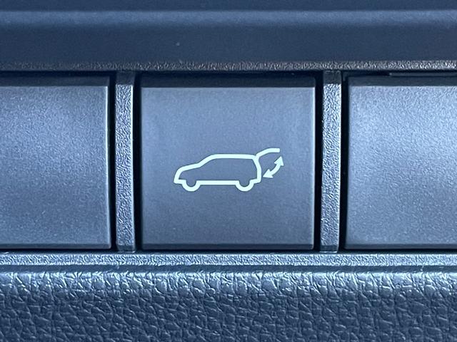 ランドクルーザー２５０ ＶＸ　１２．３型純正ナビ　フルセグ　Ｂｌｕｅｔｏｏｔｈ　ＵＳＢ　ＨＤＭＩ接続　サンルーフ　レザーシート　シートーヒーター　シートベンチレーション　デジタルインナーミラー　パノラマモニター　３眼ＬＥＤライト（12枚目）