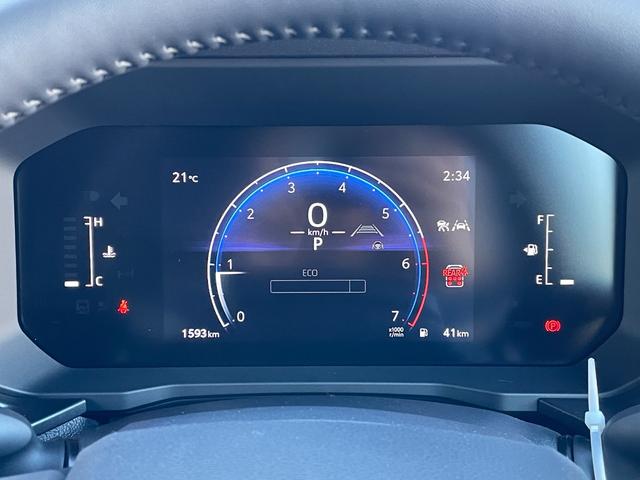 ランドクルーザー２５０ ＶＸ　１２．３型純正ナビ　フルセグ　Ｂｌｕｅｔｏｏｔｈ　ＵＳＢ　ＨＤＭＩ接続　サンルーフ　レザーシート　シートーヒーター　シートベンチレーション　デジタルインナーミラー　パノラマモニター　３眼ＬＥＤライト（21枚目）