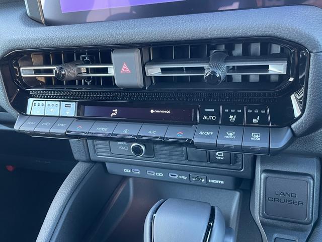 ランドクルーザー２５０ ＶＸ　１２．３型純正ナビ　フルセグ　Ｂｌｕｅｔｏｏｔｈ　ＵＳＢ　ＨＤＭＩ接続　サンルーフ　レザーシート　シートーヒーター　シートベンチレーション　デジタルインナーミラー　パノラマモニター　３眼ＬＥＤライト（35枚目）