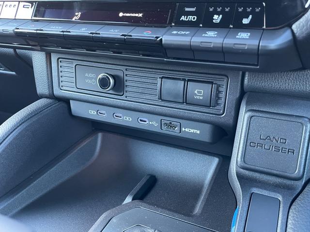 ランドクルーザー２５０ ＶＸ　１２．３型純正ナビ　フルセグ　Ｂｌｕｅｔｏｏｔｈ　ＵＳＢ　ＨＤＭＩ接続　サンルーフ　レザーシート　シートーヒーター　シートベンチレーション　デジタルインナーミラー　パノラマモニター　３眼ＬＥＤライト（36枚目）