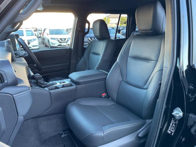 ランドクルーザー２５０ ＶＸ　１２．３型純正ナビ　フルセグ　Ｂｌｕｅｔｏｏｔｈ　ＵＳＢ　ＨＤＭＩ接続　サンルーフ　レザーシート　シートーヒーター　シートベンチレーション　デジタルインナーミラー　パノラマモニター　３眼ＬＥＤライト（50枚目）