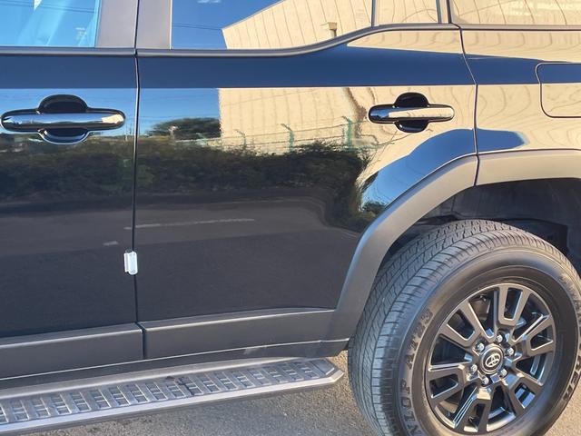 ランドクルーザー２５０ ＶＸ　１２．３型純正ナビ　フルセグ　Ｂｌｕｅｔｏｏｔｈ　ＵＳＢ　ＨＤＭＩ接続　サンルーフ　レザーシート　シートーヒーター　シートベンチレーション　デジタルインナーミラー　パノラマモニター　３眼ＬＥＤライト（72枚目）