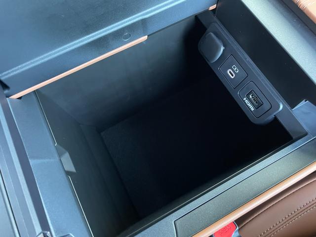 ヴェルファイア Z プレミア 登録済未使用車 純正14型DAナビ サンセットブラウン ムーンルーフ ユニバーサルステップ セーフティセンス レーダークルーズコントロール ブラインドスポットモニター 3眼LEDヘッドライト(43枚目)