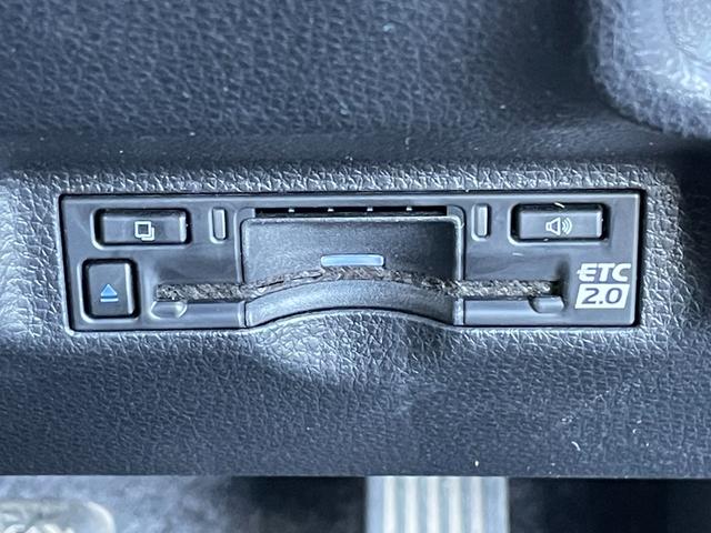 シエンタ G 純正8型ディスプレイオーディオ 両側電動ドア BSM ビルトイン2.0ETC 追従クルーズコントロール トヨタセーフティセンス Bluetooth バックカメラ オートライト コーナーセンサー 禁煙(12枚目)