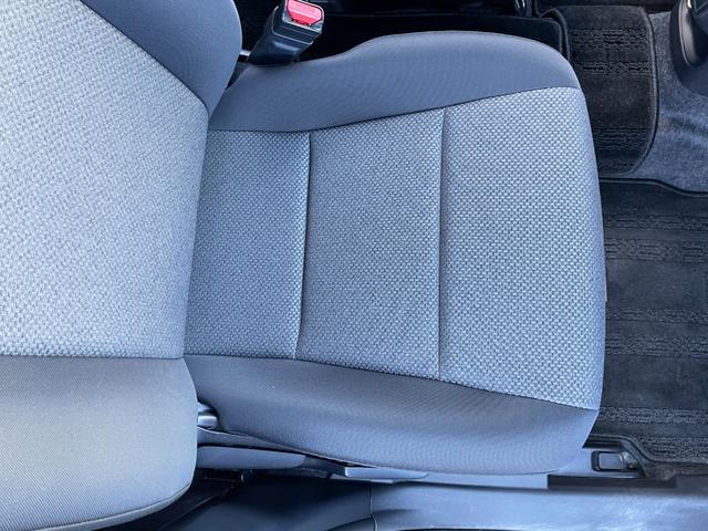 シエンタ G 純正8型ディスプレイオーディオ 両側電動ドア BSM ビルトイン2.0ETC 追従クルーズコントロール トヨタセーフティセンス Bluetooth バックカメラ オートライト コーナーセンサー 禁煙(44枚目)