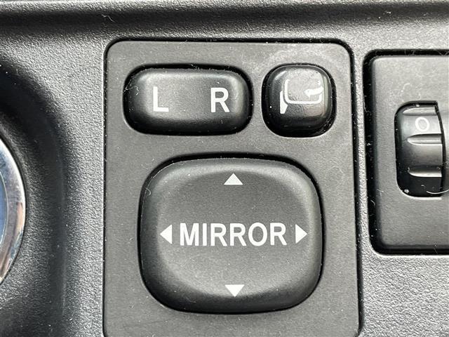 アクア Ｇ　純正ナビ　バックビューモニター　ドライブレコーダー　シートヒーター　ドライブモード　ナノイー　車両接近通報装置　電格ミラー　純正フロアマット　ドアバイザー　プッシュスタート　スマートキー　フォグランプ（11枚目）