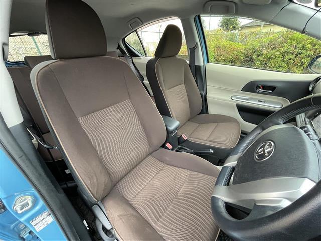 アクア Ｇ　純正ナビ　バックビューモニター　ドライブレコーダー　シートヒーター　ドライブモード　ナノイー　車両接近通報装置　電格ミラー　純正フロアマット　ドアバイザー　プッシュスタート　スマートキー　フォグランプ（14枚目）