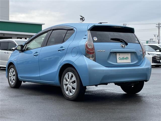 アクア Ｇ　純正ナビ　バックビューモニター　ドライブレコーダー　シートヒーター　ドライブモード　ナノイー　車両接近通報装置　電格ミラー　純正フロアマット　ドアバイザー　プッシュスタート　スマートキー　フォグランプ（20枚目）