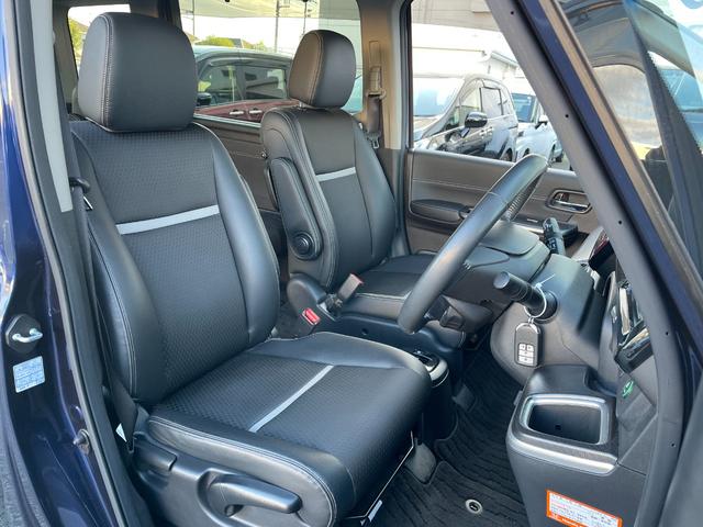 ステップワゴンスパーダ ｅ：ＨＥＶスパーダ　Ｇ・ＥＸ　ホンダセンシング　ディスプレイオーディオ　Ｂｌｕｅｔｏｏｔｈ　両側電動スライドドア　追従型クルーズコントロールシステム　ＥＴＣ　前後ドライブレコーダー　３列シート　わくわくゲート　衝突被害軽減システム（14枚目）