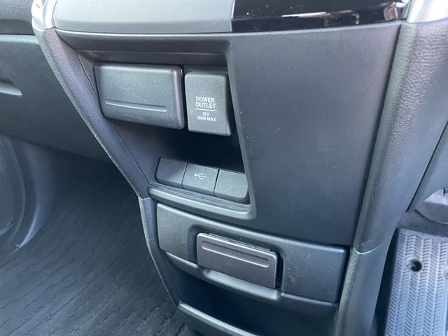 ステップワゴンスパーダ ｅ：ＨＥＶスパーダ　Ｇ・ＥＸ　ホンダセンシング　ディスプレイオーディオ　Ｂｌｕｅｔｏｏｔｈ　両側電動スライドドア　追従型クルーズコントロールシステム　ＥＴＣ　前後ドライブレコーダー　３列シート　わくわくゲート　衝突被害軽減システム（41枚目）