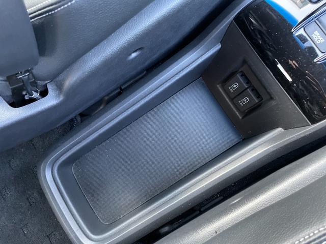 ステップワゴンスパーダ ｅ：ＨＥＶスパーダ　Ｇ・ＥＸ　ホンダセンシング　ディスプレイオーディオ　Ｂｌｕｅｔｏｏｔｈ　両側電動スライドドア　追従型クルーズコントロールシステム　ＥＴＣ　前後ドライブレコーダー　３列シート　わくわくゲート　衝突被害軽減システム（44枚目）