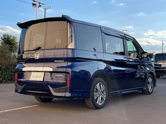 ステップワゴンスパーダ ｅ：ＨＥＶスパーダ　Ｇ・ＥＸ　ホンダセンシング　ディスプレイオーディオ　Ｂｌｕｅｔｏｏｔｈ　両側電動スライドドア　追従型クルーズコントロールシステム　ＥＴＣ　前後ドライブレコーダー　３列シート　わくわくゲート　衝突被害軽減システム（67枚目）