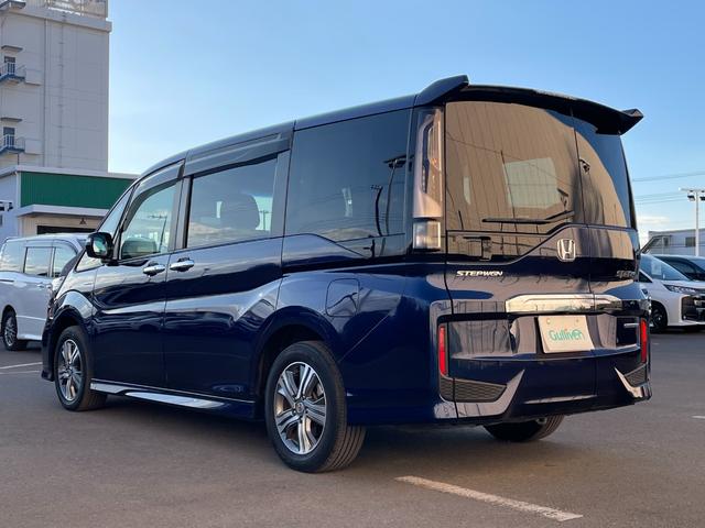 ステップワゴンスパーダ ｅ：ＨＥＶスパーダ　Ｇ・ＥＸ　ホンダセンシング　ディスプレイオーディオ　Ｂｌｕｅｔｏｏｔｈ　両側電動スライドドア　追従型クルーズコントロールシステム　ＥＴＣ　前後ドライブレコーダー　３列シート　わくわくゲート　衝突被害軽減システム（69枚目）