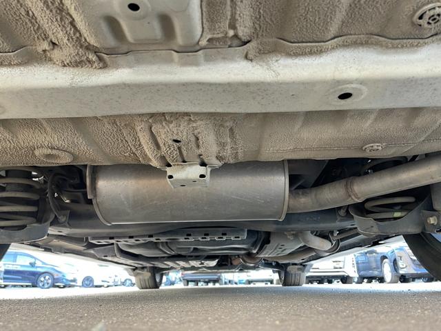 ステップワゴンスパーダ Ｚ　クールスピリット　純正ナビ　Ｂｌｕｅｔｏｏｔｈ　バックカメラ　ＣＤ　ＤＶＤ　フルセグＴＶ　フリップダウンモニター　クルーズコントロールシステム　スペアキー　パドルシフト前後ドライブレコーダー　ＥＴＣ　パドルシフト（79枚目）