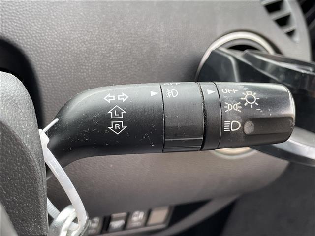 ビアンテ ２０Ｓナビスペシャル　純正ナビ　バックカメラ　サイドカメラ　両側パワスラ　ＤＳＣ　ビルトインＥＴＣ　ステアリングスイッチ　ｉ－ｓｔｏｐ　　電格ミラー　純正フロアマット　純正アルミ　ドアバイザー（12枚目）