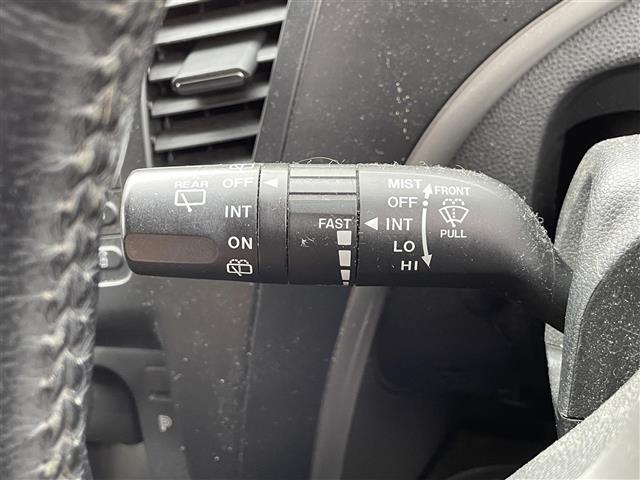 ビアンテ ２０Ｓナビスペシャル　純正ナビ　バックカメラ　サイドカメラ　両側パワスラ　ＤＳＣ　ビルトインＥＴＣ　ステアリングスイッチ　ｉ－ｓｔｏｐ　　電格ミラー　純正フロアマット　純正アルミ　ドアバイザー（13枚目）