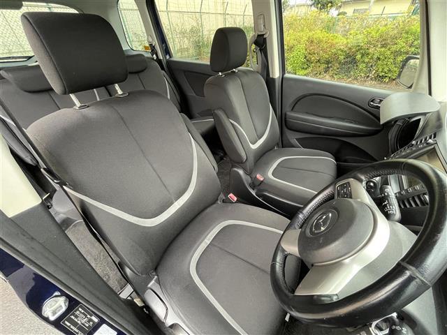 ビアンテ ２０Ｓナビスペシャル　純正ナビ　バックカメラ　サイドカメラ　両側パワスラ　ＤＳＣ　ビルトインＥＴＣ　ステアリングスイッチ　ｉ－ｓｔｏｐ　　電格ミラー　純正フロアマット　純正アルミ　ドアバイザー（14枚目）