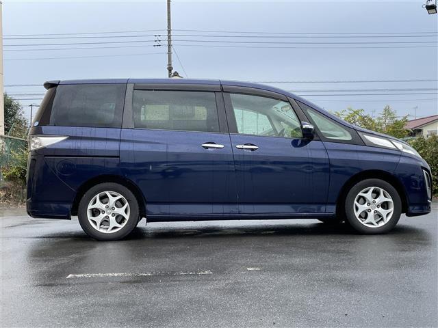 ビアンテ ２０Ｓナビスペシャル　純正ナビ　バックカメラ　サイドカメラ　両側パワスラ　ＤＳＣ　ビルトインＥＴＣ　ステアリングスイッチ　ｉ－ｓｔｏｐ　　電格ミラー　純正フロアマット　純正アルミ　ドアバイザー（19枚目）