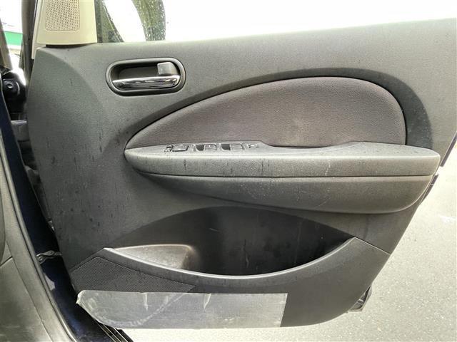 ビアンテ ２０Ｓナビスペシャル　純正ナビ　バックカメラ　サイドカメラ　両側パワスラ　ＤＳＣ　ビルトインＥＴＣ　ステアリングスイッチ　ｉ－ｓｔｏｐ　　電格ミラー　純正フロアマット　純正アルミ　ドアバイザー（24枚目）