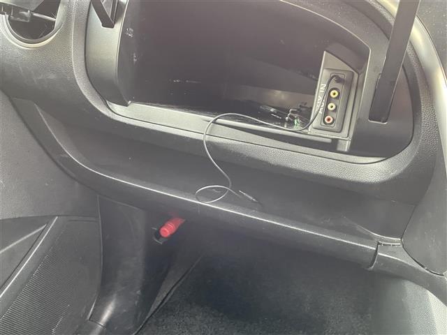 ビアンテ ２０Ｓナビスペシャル　純正ナビ　バックカメラ　サイドカメラ　両側パワスラ　ＤＳＣ　ビルトインＥＴＣ　ステアリングスイッチ　ｉ－ｓｔｏｐ　　電格ミラー　純正フロアマット　純正アルミ　ドアバイザー（32枚目）