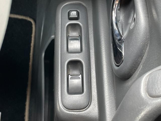 ジムニー ランドベンチャー　４ＷＤ　５Ｆ　純正ナビ　フルセグＴＶ　シートヒーター　ミラー型前後ドラレコ　合皮シート　純正フロアマット　ドアバイザー　純正１６インチＡＷ　Ｂｌｕｅｔｏｏｔｈ　禁煙（13枚目）