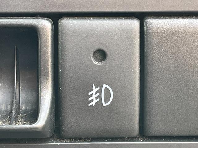ジムニー ランドベンチャー　４ＷＤ　５Ｆ　純正ナビ　フルセグＴＶ　シートヒーター　ミラー型前後ドラレコ　合皮シート　純正フロアマット　ドアバイザー　純正１６インチＡＷ　Ｂｌｕｅｔｏｏｔｈ　禁煙（29枚目）