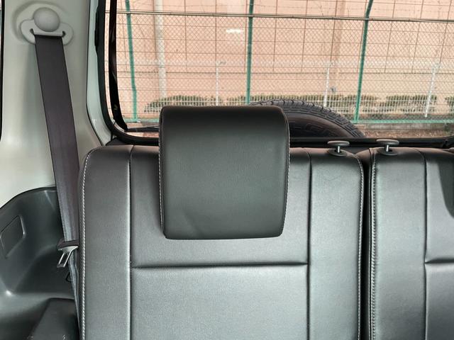 ジムニー ランドベンチャー　４ＷＤ　５Ｆ　純正ナビ　フルセグＴＶ　シートヒーター　ミラー型前後ドラレコ　合皮シート　純正フロアマット　ドアバイザー　純正１６インチＡＷ　Ｂｌｕｅｔｏｏｔｈ　禁煙（45枚目）