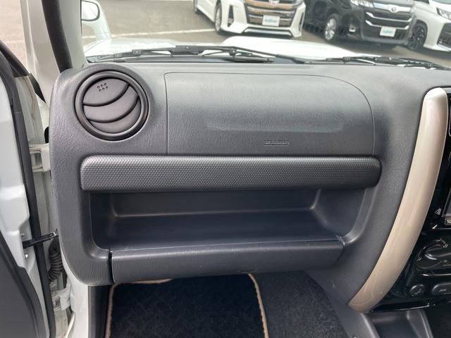 ジムニー ランドベンチャー　４ＷＤ　５Ｆ　純正ナビ　フルセグＴＶ　シートヒーター　ミラー型前後ドラレコ　合皮シート　純正フロアマット　ドアバイザー　純正１６インチＡＷ　Ｂｌｕｅｔｏｏｔｈ　禁煙（53枚目）