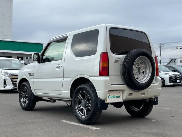 ジムニー ランドベンチャー　４ＷＤ　５Ｆ　純正ナビ　フルセグＴＶ　シートヒーター　ミラー型前後ドラレコ　合皮シート　純正フロアマット　ドアバイザー　純正１６インチＡＷ　Ｂｌｕｅｔｏｏｔｈ　禁煙（64枚目）