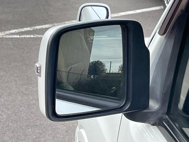 ジムニー ランドベンチャー　４ＷＤ　５Ｆ　純正ナビ　フルセグＴＶ　シートヒーター　ミラー型前後ドラレコ　合皮シート　純正フロアマット　ドアバイザー　純正１６インチＡＷ　Ｂｌｕｅｔｏｏｔｈ　禁煙（78枚目）