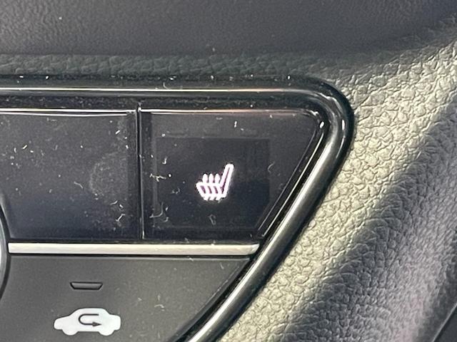 ZR-V e:HEV Z ワンオーナー 純正9型ナビ BOSE 全周囲カメラ 電動リアゲート レザーシート 前席パワーシート シートヒーター ワイヤレス充電 追従クルコン フルセグTV 前後ドラレコ ビルトイン2.0ETC(8枚目)