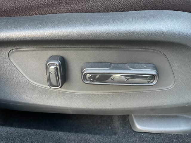 ZR-V e:HEV Z ワンオーナー 純正9型ナビ BOSE 全周囲カメラ 電動リアゲート レザーシート 前席パワーシート シートヒーター ワイヤレス充電 追従クルコン フルセグTV 前後ドラレコ ビルトイン2.0ETC(9枚目)