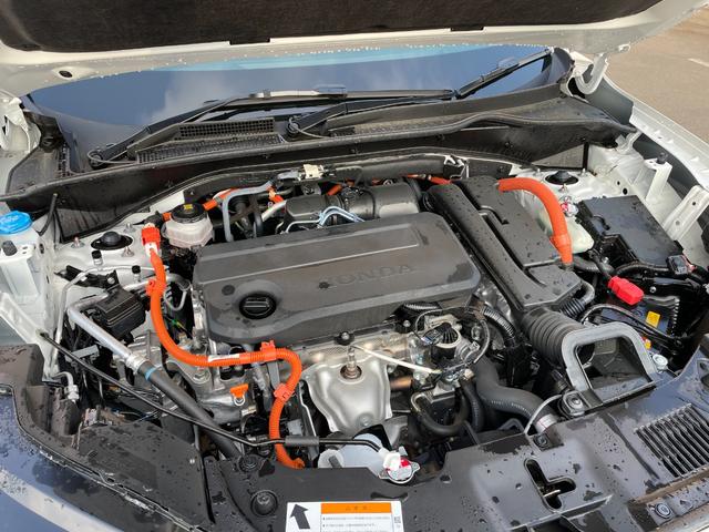 ZR-V e:HEV Z ワンオーナー 純正9型ナビ BOSE 全周囲カメラ 電動リアゲート レザーシート 前席パワーシート シートヒーター ワイヤレス充電 追従クルコン フルセグTV 前後ドラレコ ビルトイン2.0ETC(80枚目)