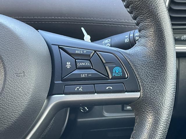 セレナ e-パワー ハイウェイスターV 純正ナヒ゛ Bluetooth フルセグTV CD DVD 全周囲カメラ レーダークルーズコントロールシステム ステアリングヒーター シートヒーター 両側電動スライドドア BSM ドライブレコーダー(9枚目)