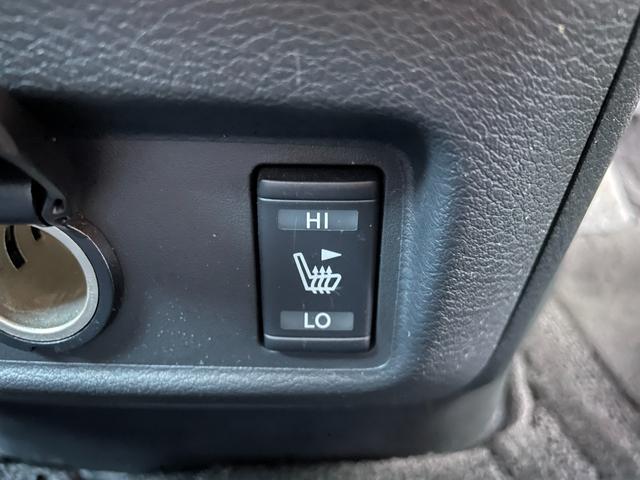 セレナ e-パワー ハイウェイスターV 純正ナヒ゛ Bluetooth フルセグTV CD DVD 全周囲カメラ レーダークルーズコントロールシステム ステアリングヒーター シートヒーター 両側電動スライドドア BSM ドライブレコーダー(10枚目)