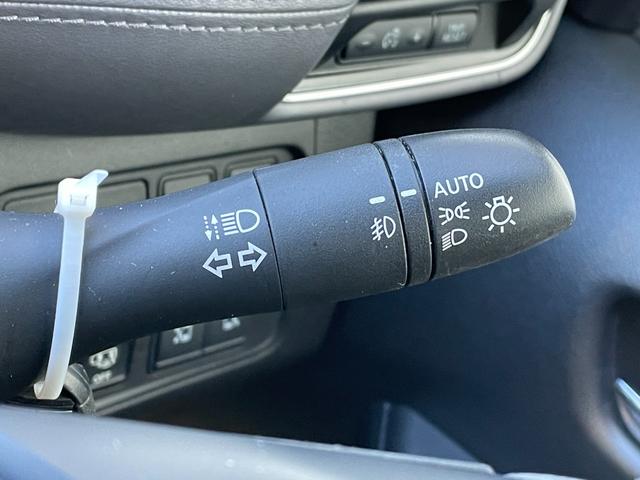 セレナ e-パワー ハイウェイスターV 純正ナヒ゛ Bluetooth フルセグTV CD DVD 全周囲カメラ レーダークルーズコントロールシステム ステアリングヒーター シートヒーター 両側電動スライドドア BSM ドライブレコーダー(32枚目)