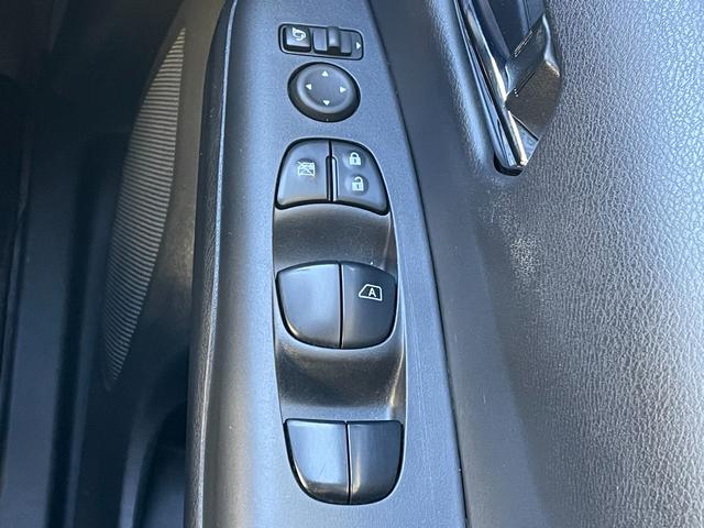 セレナ e-パワー ハイウェイスターV 純正ナヒ゛ Bluetooth フルセグTV CD DVD 全周囲カメラ レーダークルーズコントロールシステム ステアリングヒーター シートヒーター 両側電動スライドドア BSM ドライブレコーダー(33枚目)