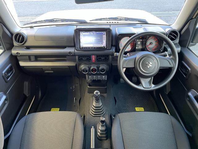 ジムニー ＸＬ　９インチナビ　フルセグＴＶ　Ｂｌｕｅｔｏｏｔｈ　バックカメラ　ＣＤ　ＤＶＤ　ラバーマット　ドライブレコーダー　ＥＴＣ　ステアリングスイッチ　純正アルミホイール　ＡＢＳ　横滑り防止装置　レーンアシスト（3枚目）