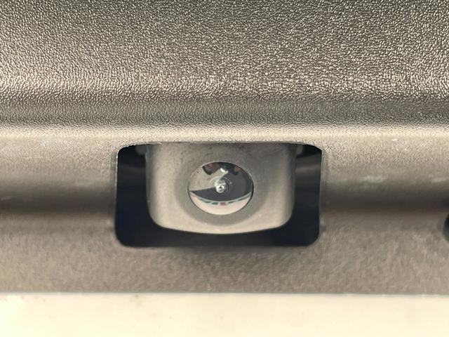 ジムニー ＸＬ　９インチナビ　フルセグＴＶ　Ｂｌｕｅｔｏｏｔｈ　バックカメラ　ＣＤ　ＤＶＤ　ラバーマット　ドライブレコーダー　ＥＴＣ　ステアリングスイッチ　純正アルミホイール　ＡＢＳ　横滑り防止装置　レーンアシスト（4枚目）