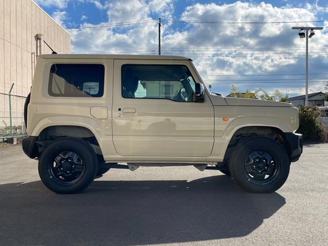 ジムニー ＸＬ　９インチナビ　フルセグＴＶ　Ｂｌｕｅｔｏｏｔｈ　バックカメラ　ＣＤ　ＤＶＤ　ラバーマット　ドライブレコーダー　ＥＴＣ　ステアリングスイッチ　純正アルミホイール　ＡＢＳ　横滑り防止装置　レーンアシスト（19枚目）