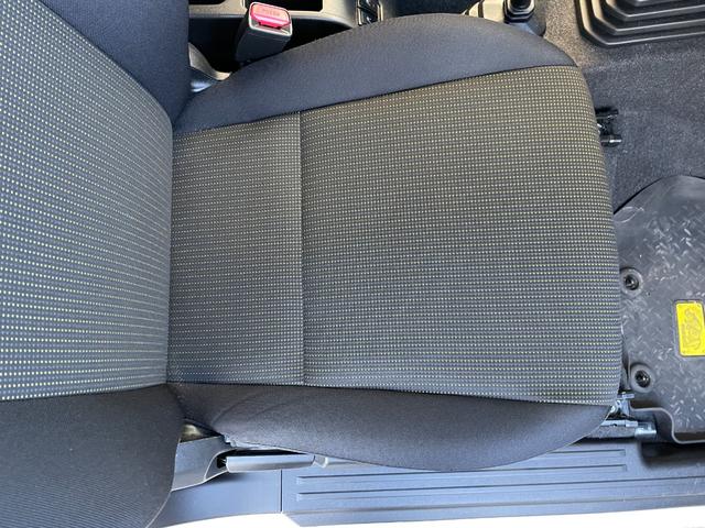 ジムニー ＸＬ　９インチナビ　フルセグＴＶ　Ｂｌｕｅｔｏｏｔｈ　バックカメラ　ＣＤ　ＤＶＤ　ラバーマット　ドライブレコーダー　ＥＴＣ　ステアリングスイッチ　純正アルミホイール　ＡＢＳ　横滑り防止装置　レーンアシスト（42枚目）