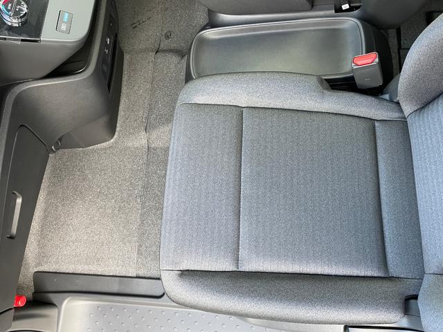 セレナ e-パワー ハイウェイスターV 純正12.3インチナビ BT フルセグTV HDMI 両側電動ドア アラウンドビューモニター プロパイロット クリアランスソナー レーンキープアシスト 衝突軽減ブレーキ ブラインドスポットモニター(52枚目)