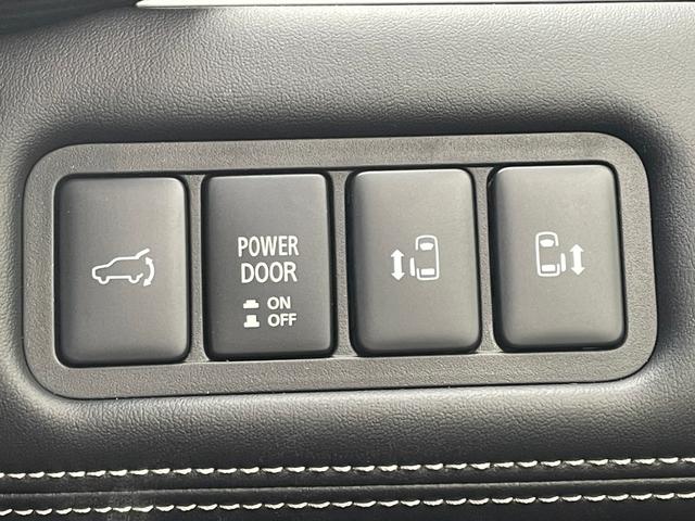 デリカD:5 シャモニー 登録済未使用車 eアシスト LEDヘッドライト 両パワースライドドア レーダークルーズコントロール オートマチックハイビーム 誤発進抑制機能 車線逸脱警報 オートステップ&ゴー パワーシート(28枚目)